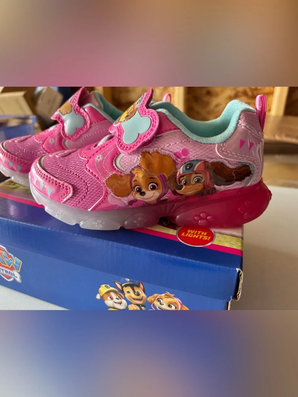 Paw Patrol Pink Light-Up Girls' Sneakers with Character Appliqués NEW IN THE BOX